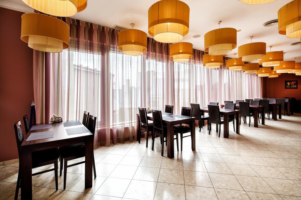 City Hotel Teater Riga Exterior photo