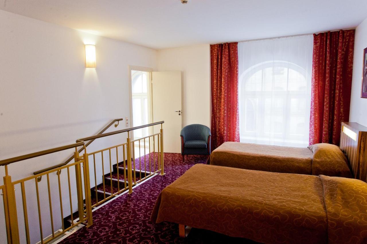 City Hotel Teater Riga Room photo